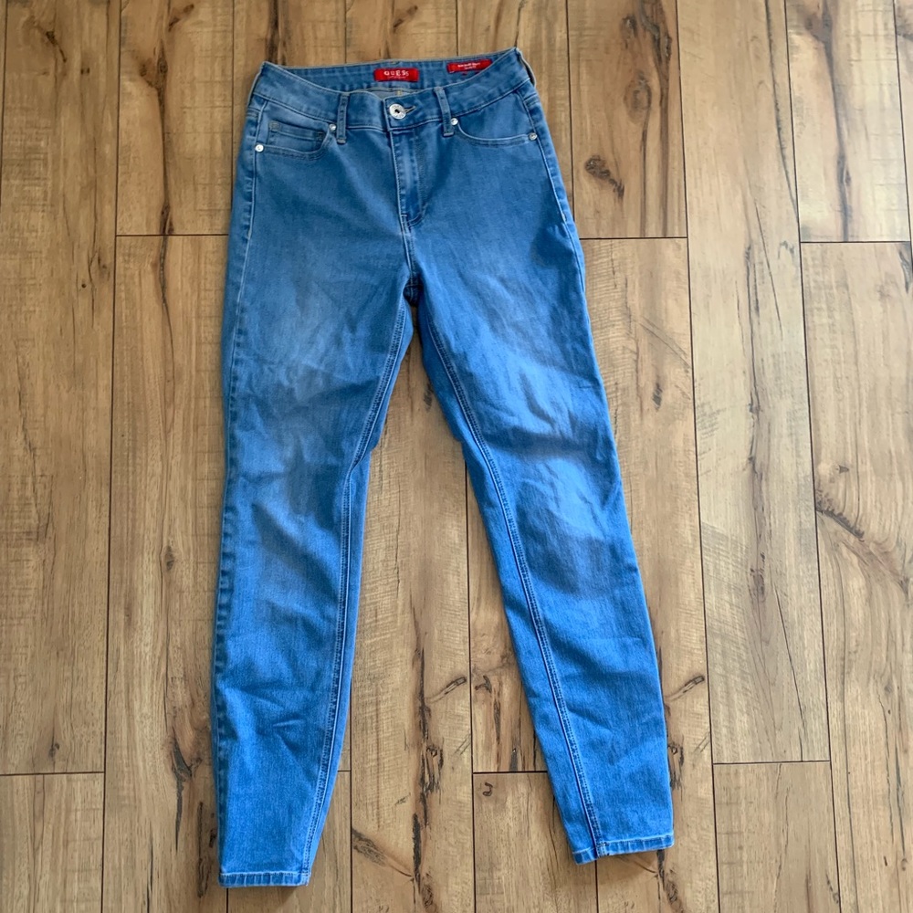 High waisted jeans